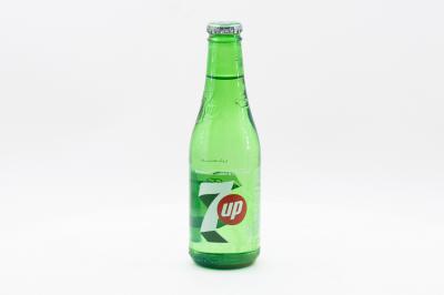 Напиток безалкогольный газированный 7 Up (Иордания)  250 мл стекло